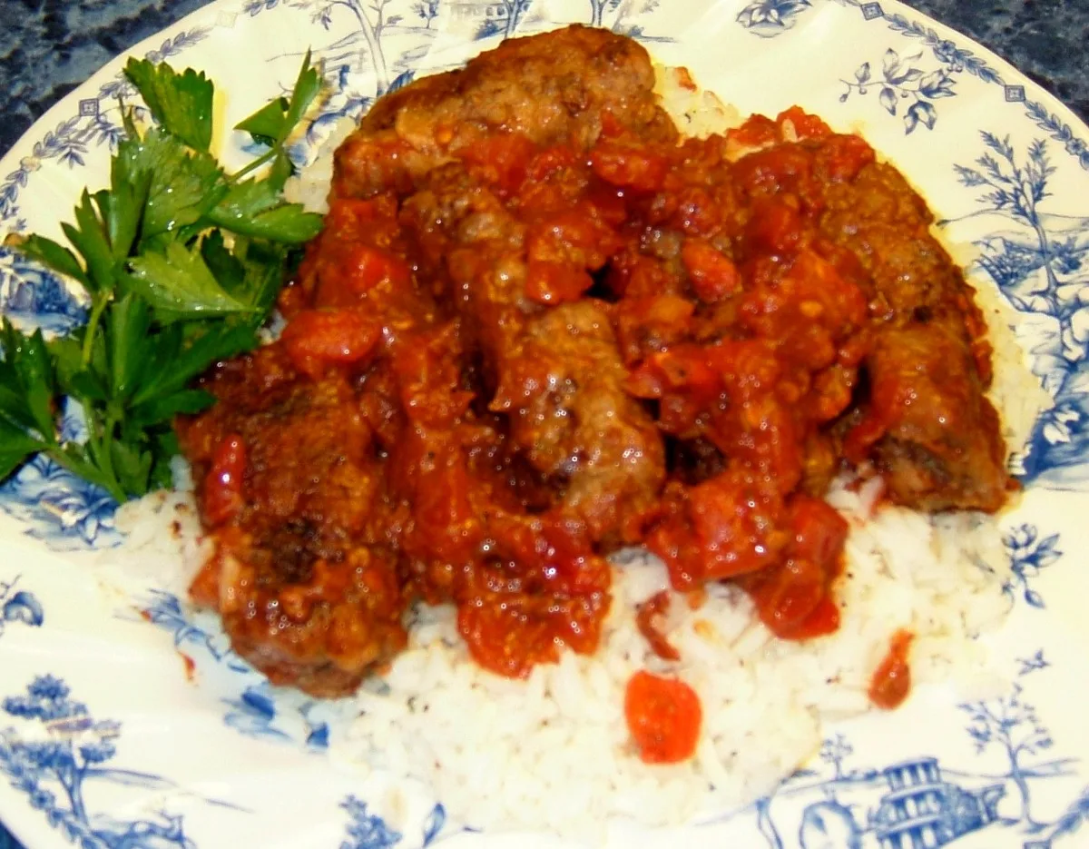 Soutzoukakia (Greek Meatballs in Tomato Sauce)