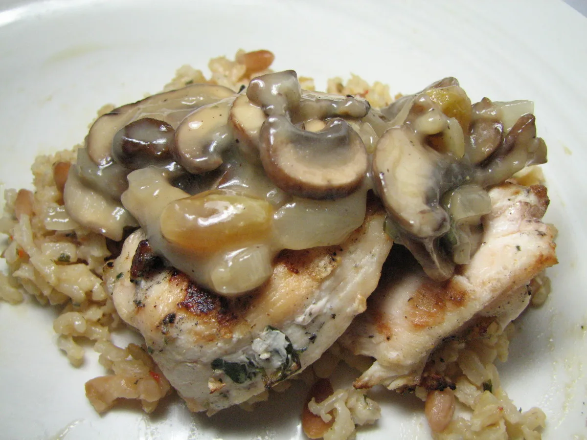 Spanish Style Chicken (Grilled With Raisin Wine Sauce)
