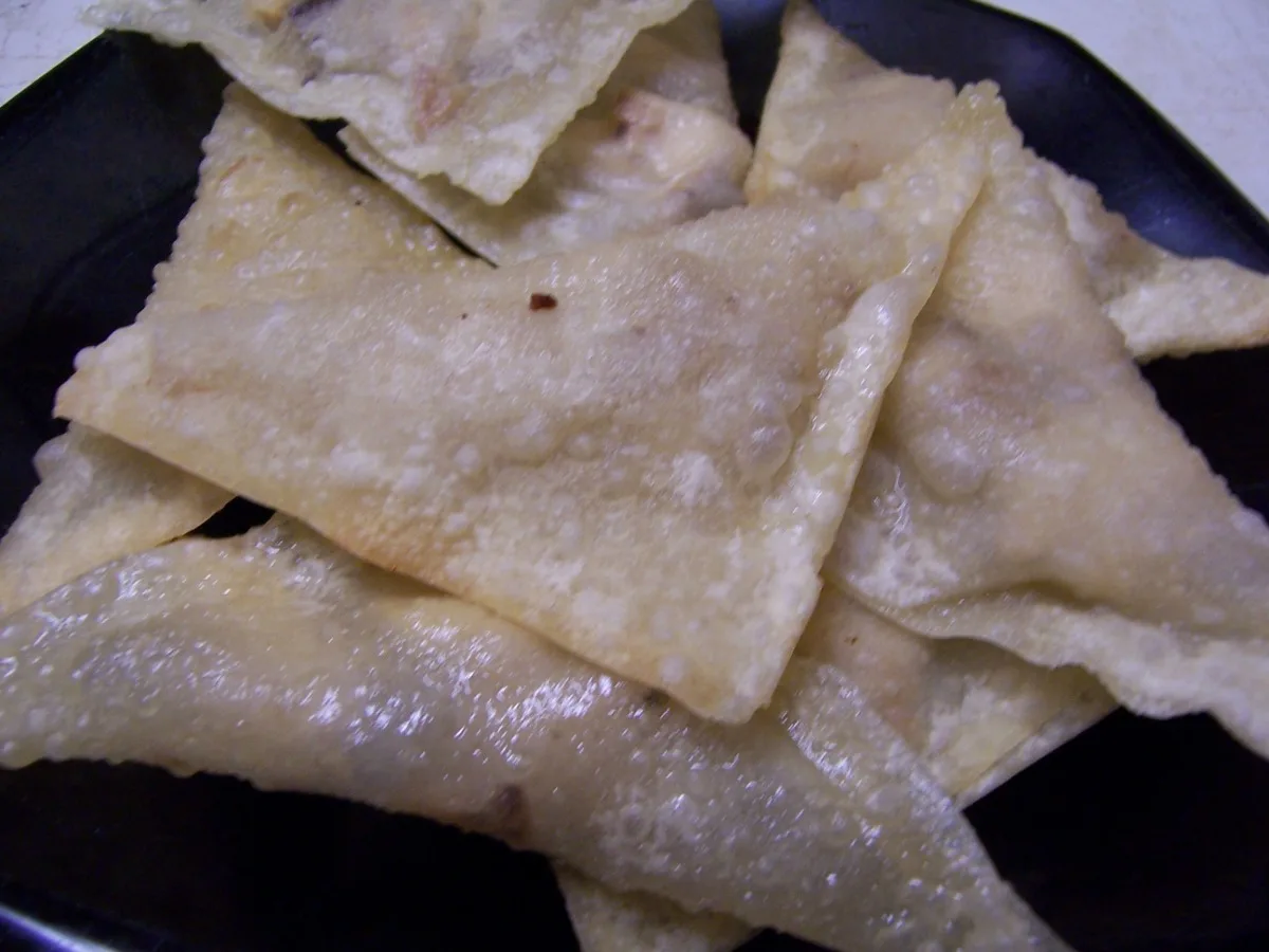 Spicy Chicken Wontons