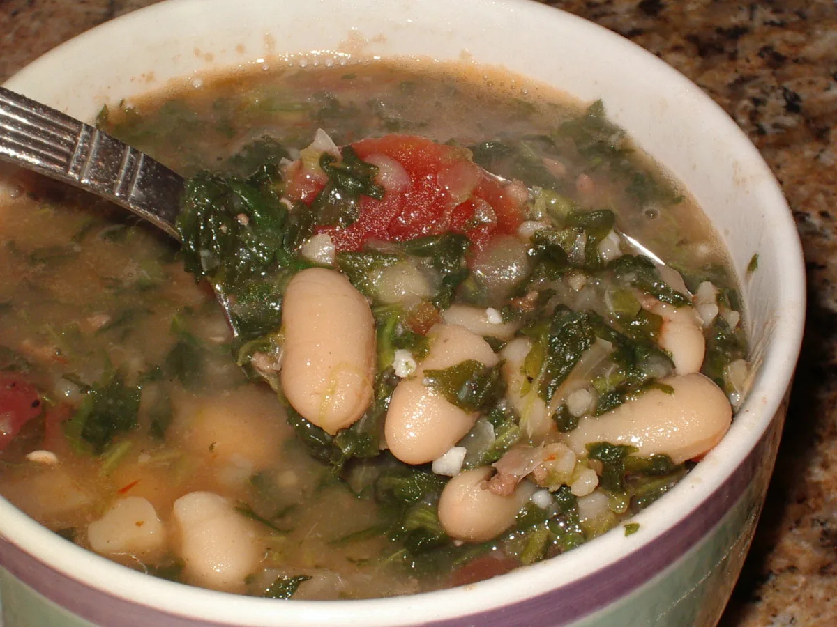 Spinach and Bean Soup