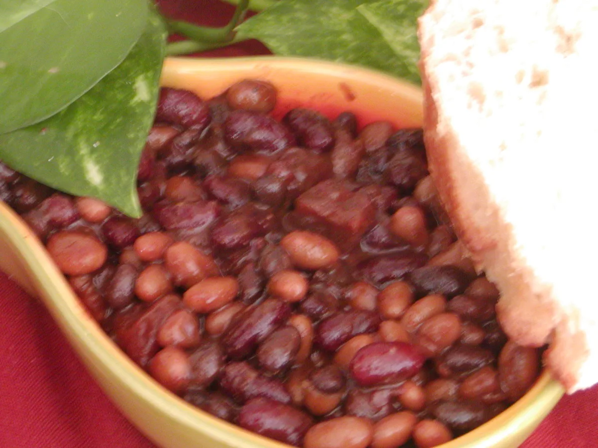 Spontaneous Baked Beans