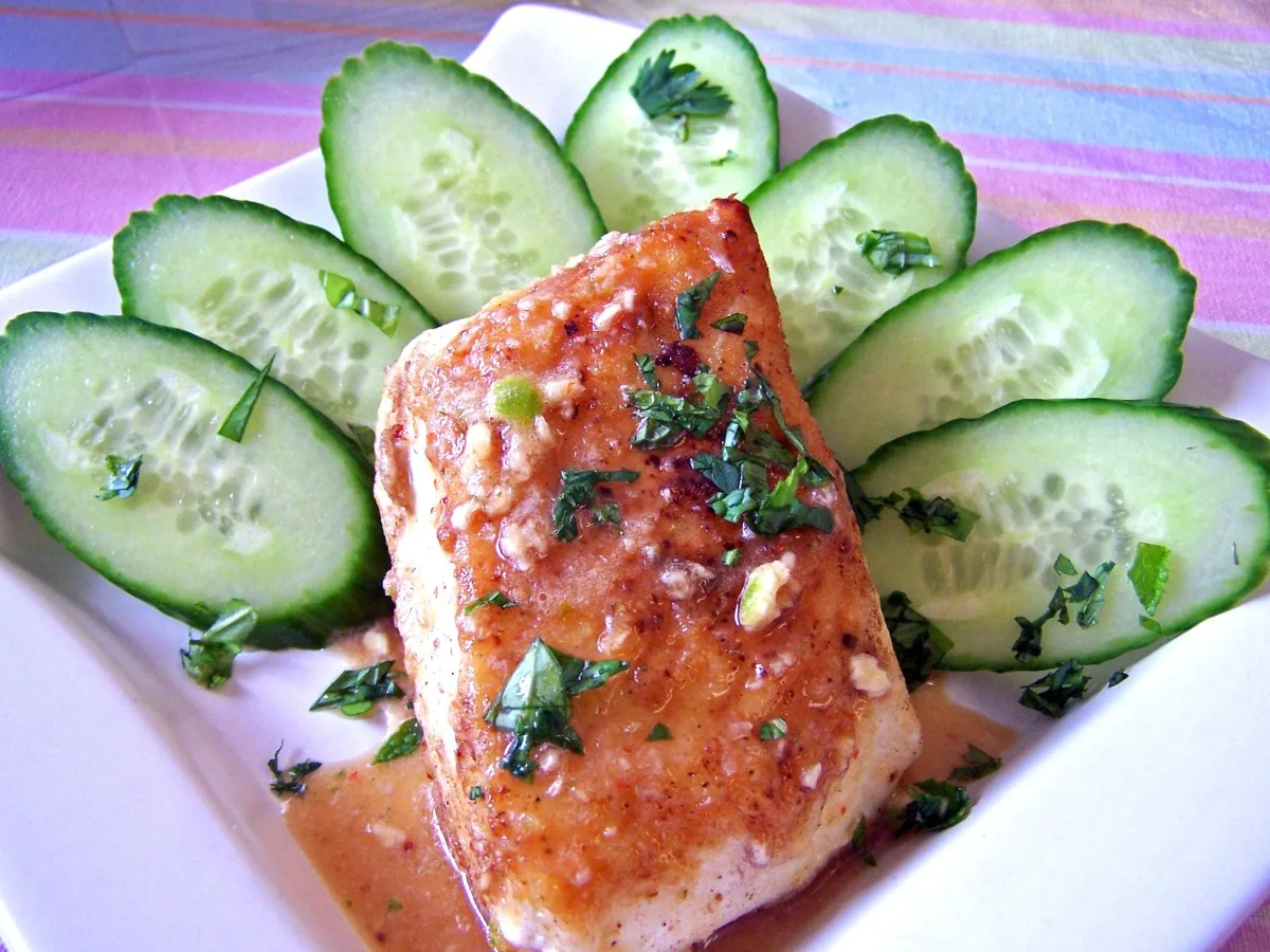 Steamed Halibut With Chili Lime Dressing