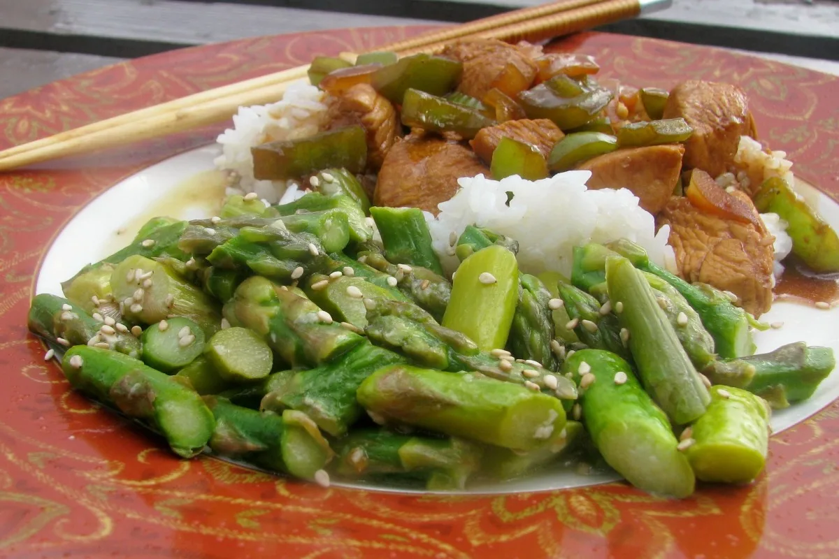 Stir-Fried Fresh Aspargus