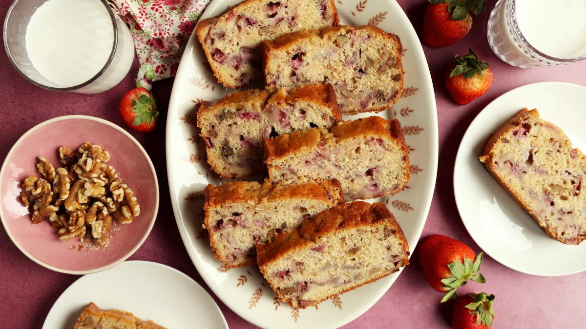 Strawberries & Cream Bread (Strawberry or Blueberry)