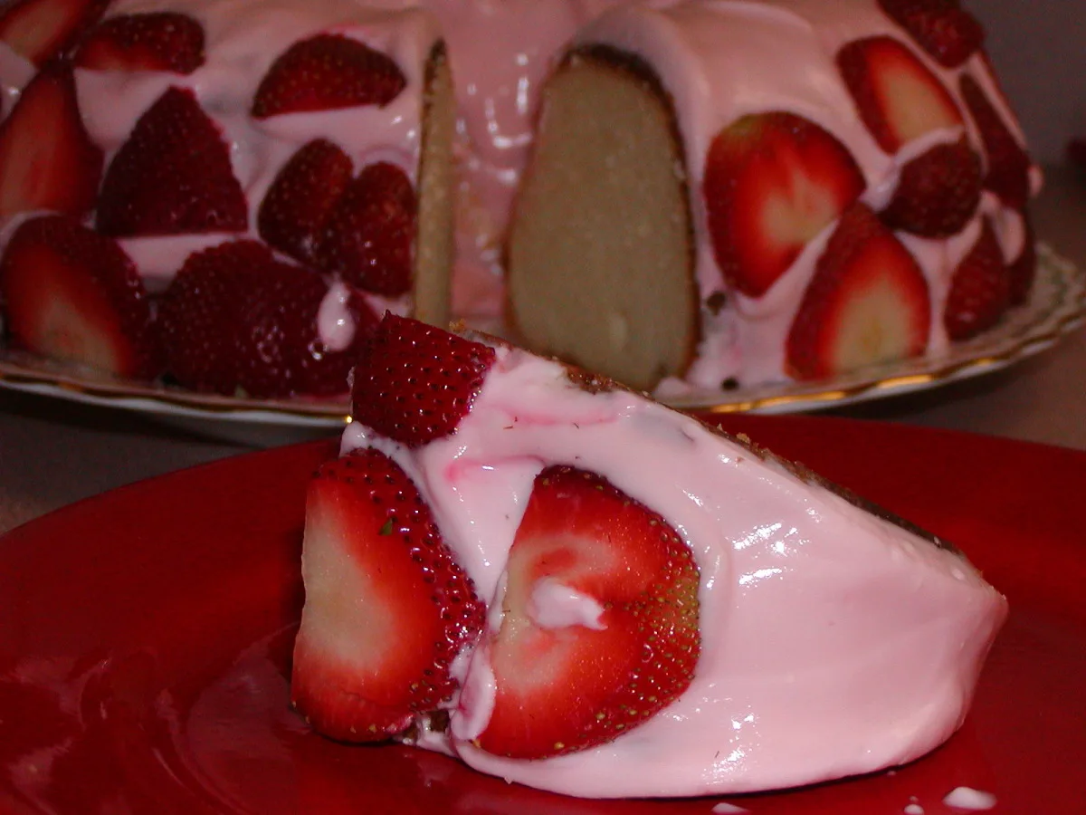 Strawberry  Cake