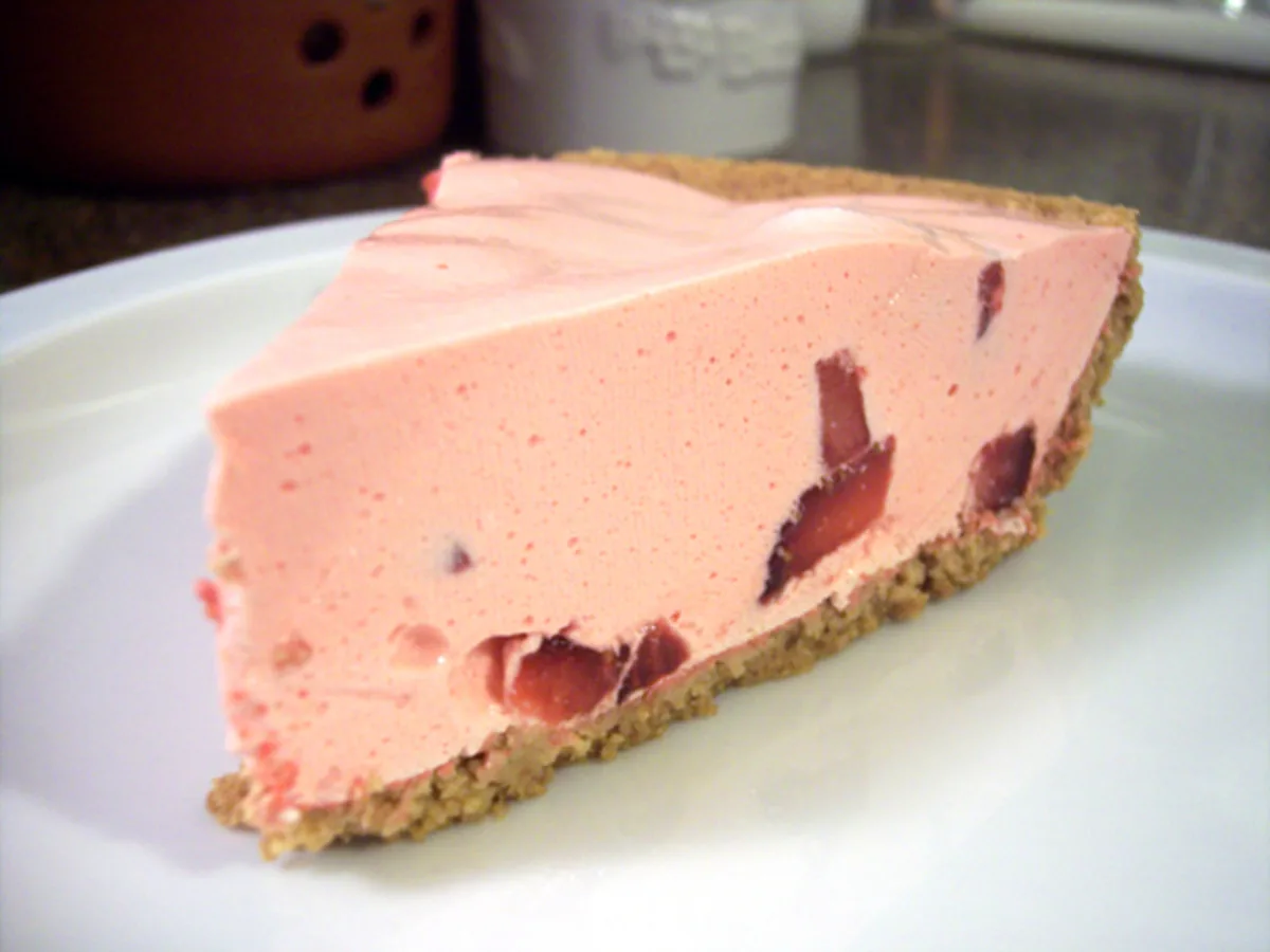 Strawberry Chiffon Pie