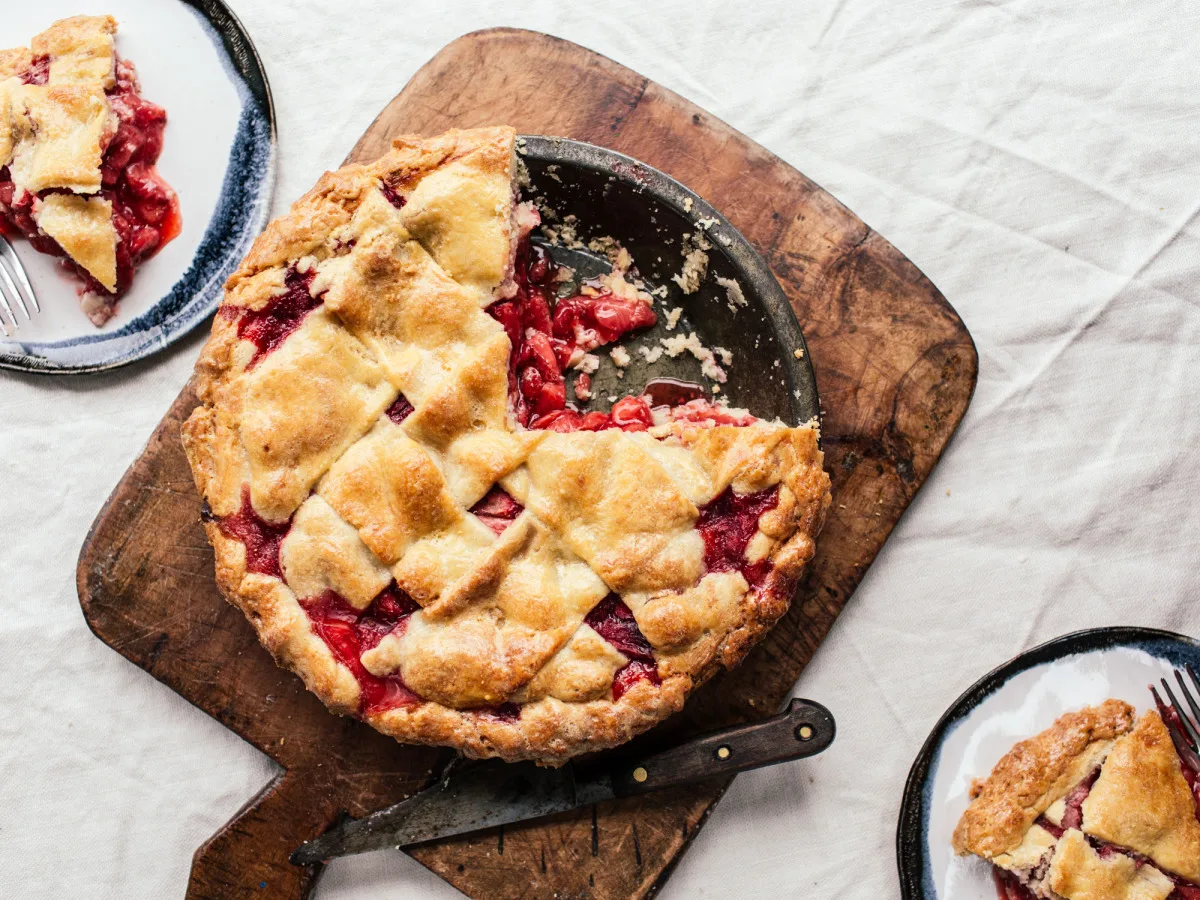 Strawberry Rhubarb Pie