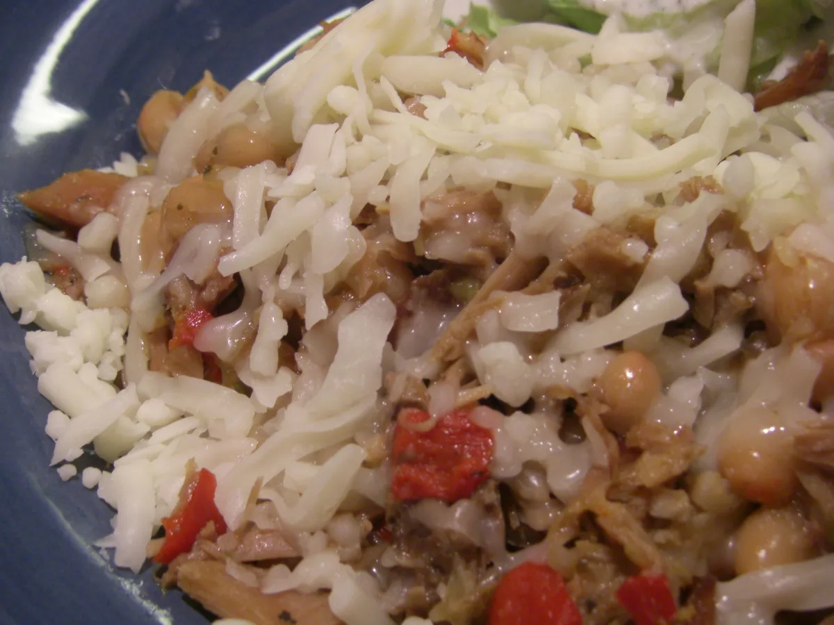 Super Bowl Party Red and White Chili (Crock Pot)