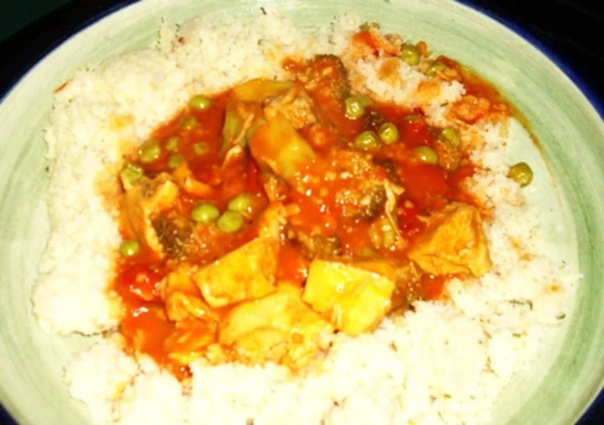 Sweet & Sour Chicken Curry (Hot, Sour & Sweet!)