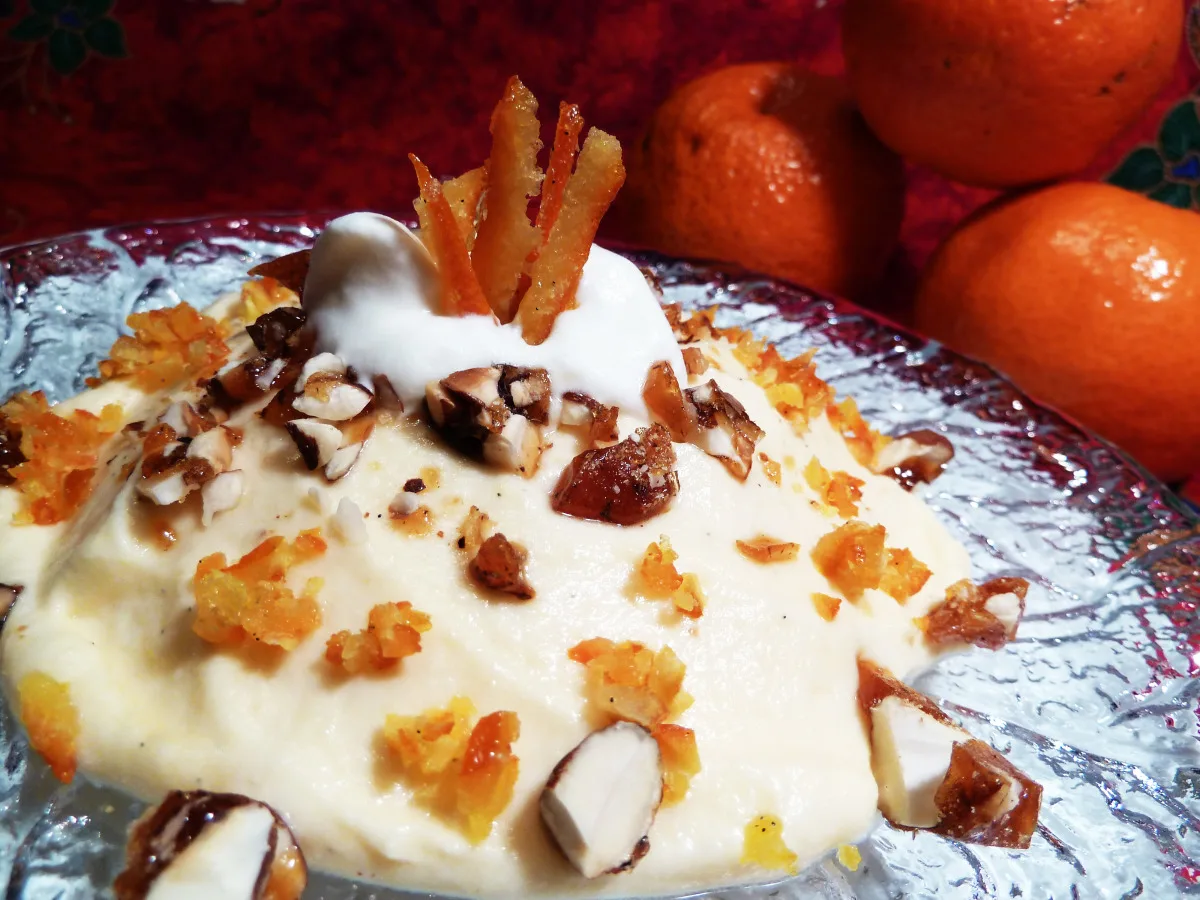 Tangerine Cream With Brittle Topping
