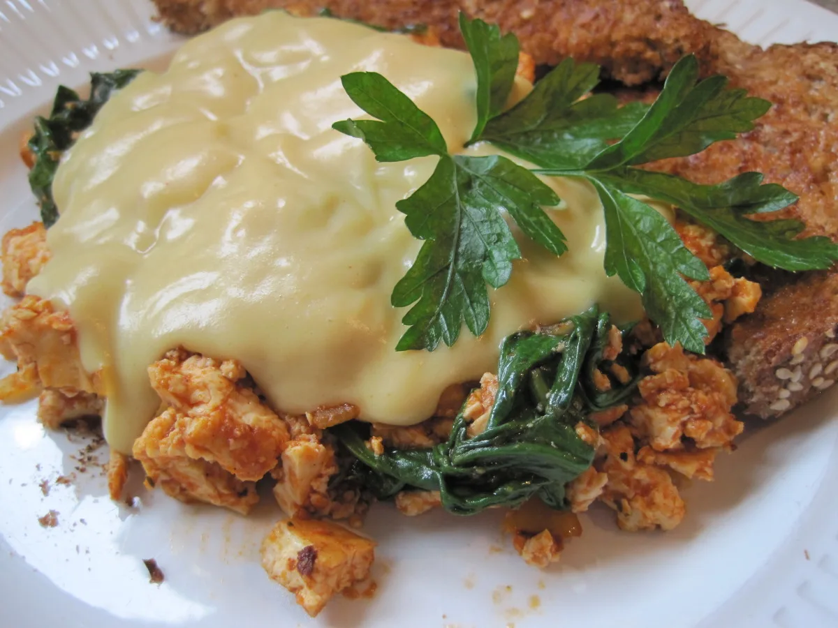 Tofu Scramble with Hollandaise Sauce