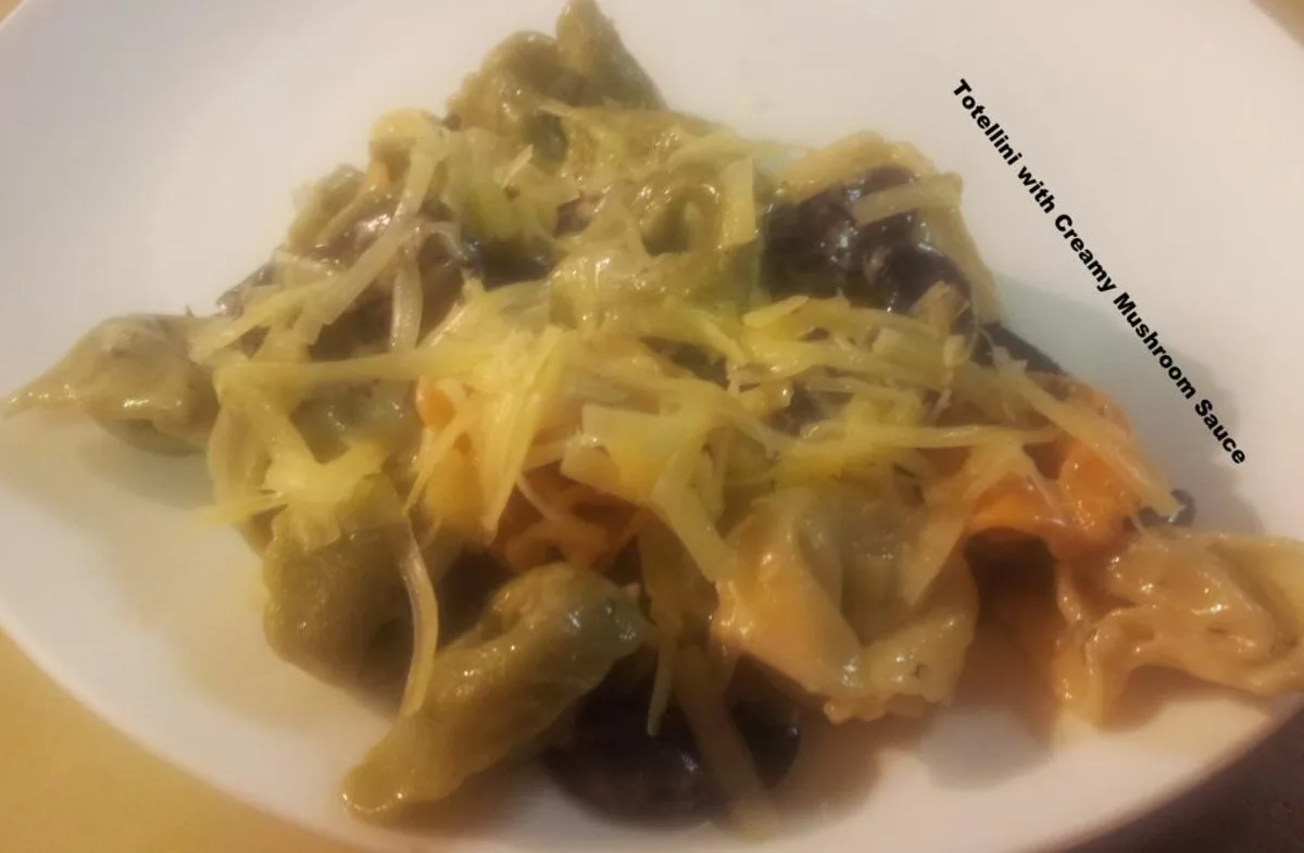 Tortellini With Creamy Mushroom Sauce