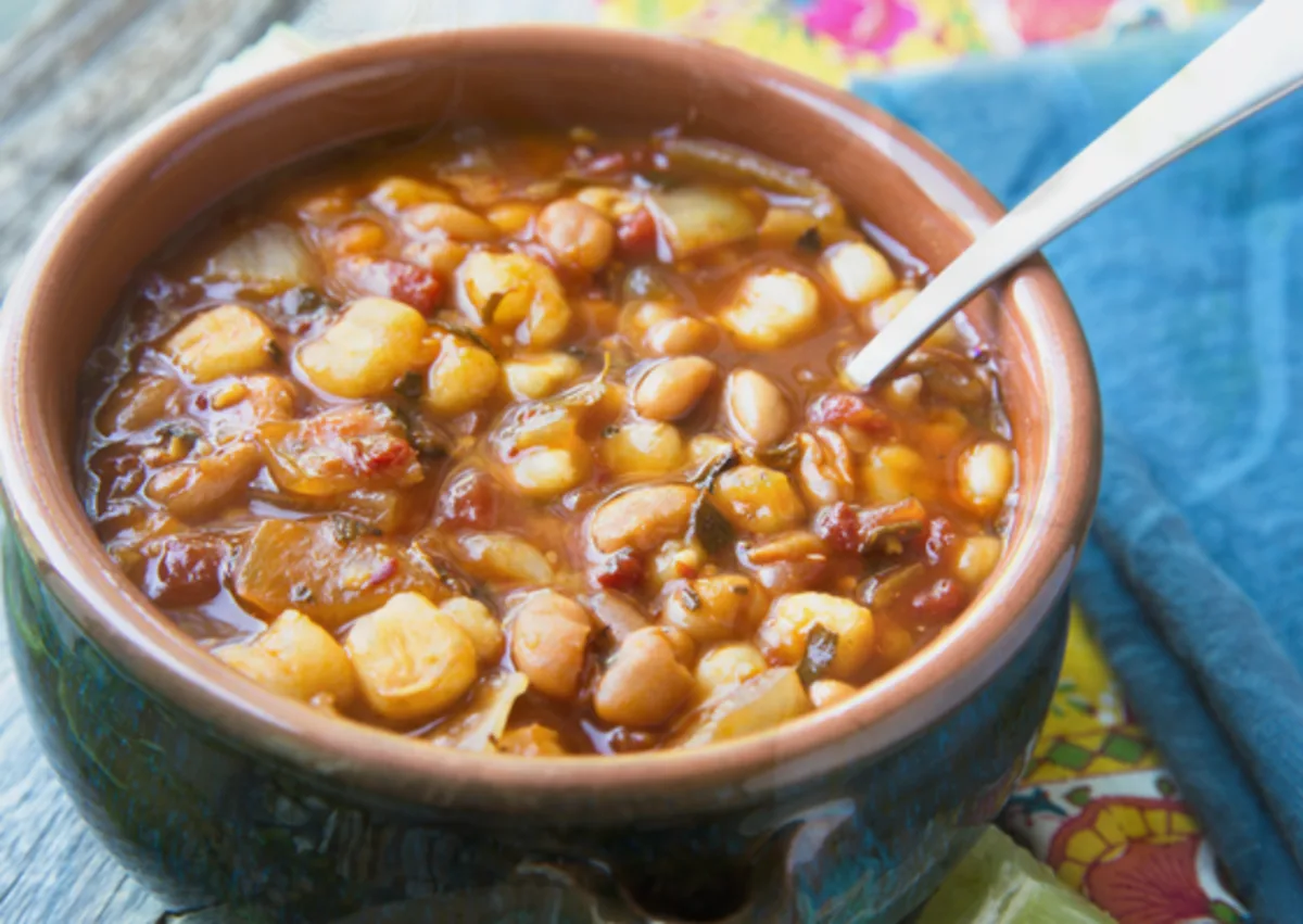VEGAN POSOLE WITH GROUND CHILES