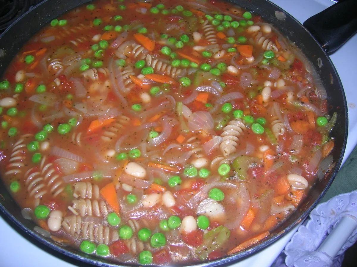 Овочевий мінестроне для зими (веганський)