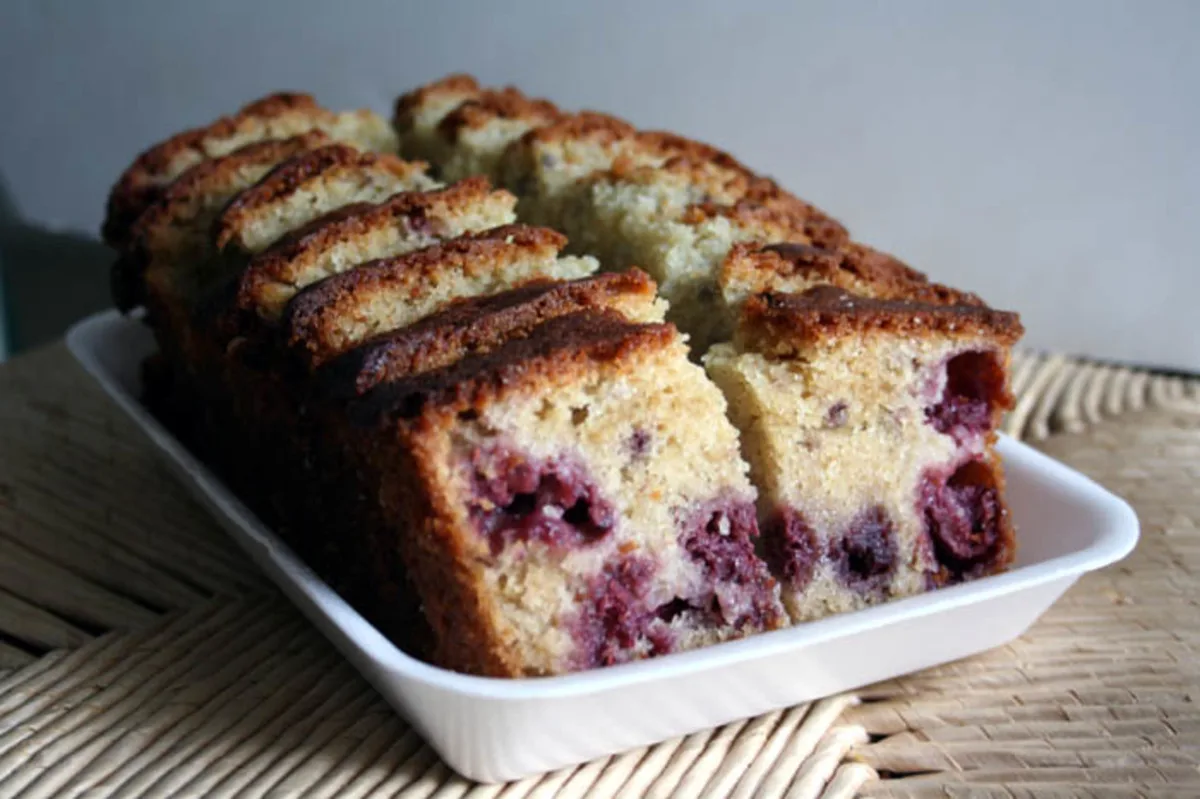Very Berry Lemon Cake