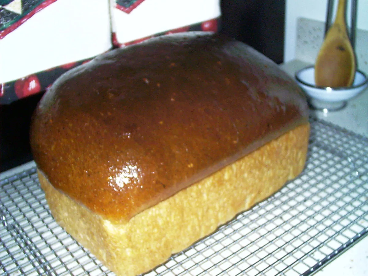 Хліб з пшеничними зародками та кунжутом