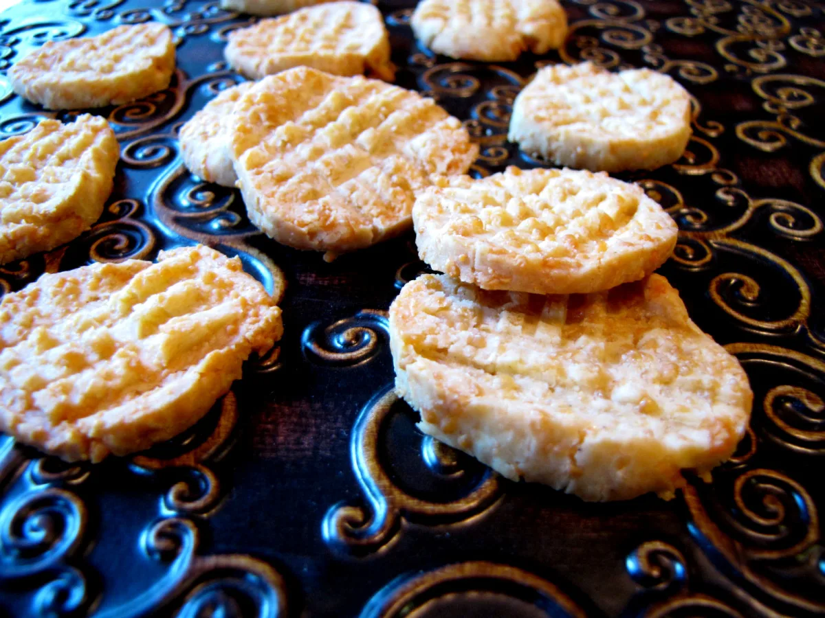 Wicklewood's Gluten Free Parmesan Thins
