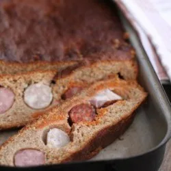 Хліб з ковбасками