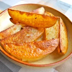 Картопля по-селянськи на сковороді