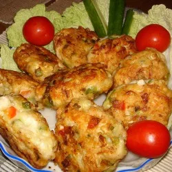 Котлети з курячого м’яса з сиром і овочами
