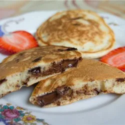 Млинці зі шматочками шоколаду