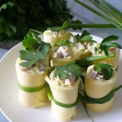 Салат в сирних стаканах