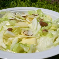 Салат з фенхелю з яблуками
