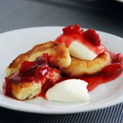 Сирники с полуницею