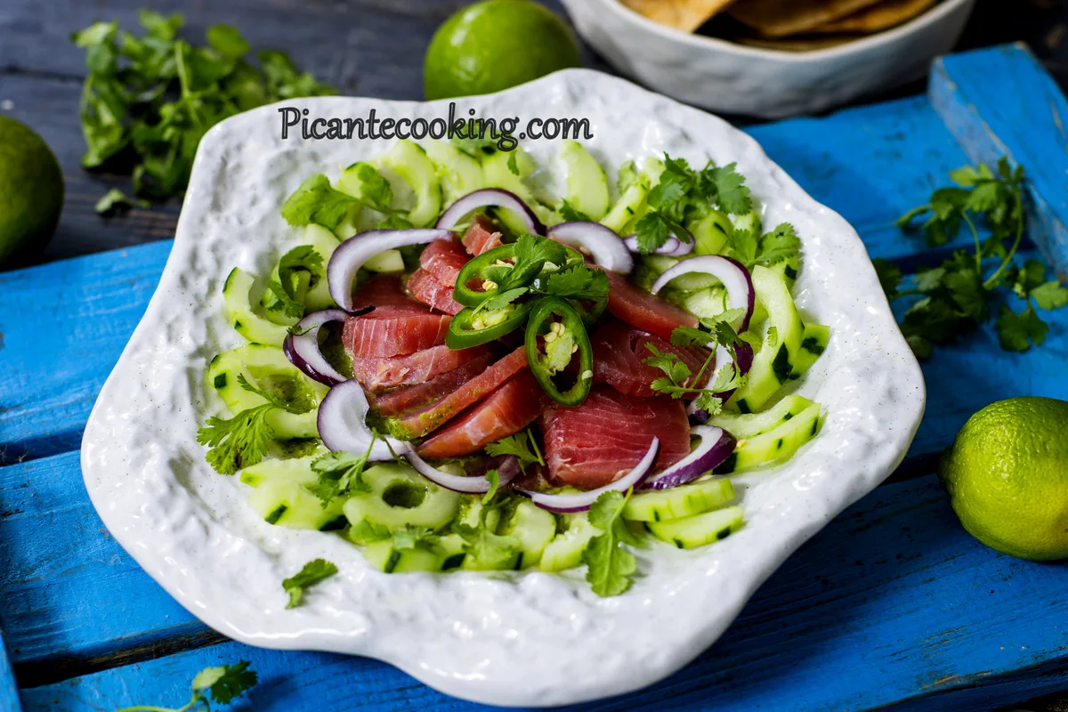 Агуачіле з тунцем (Aguachile con atun)
