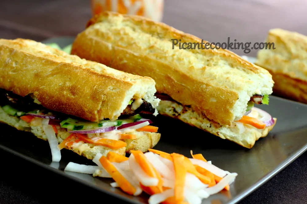 Бан Мі Га - в'єтнамський бутерброд з куркою (Bánh Mì Gà)