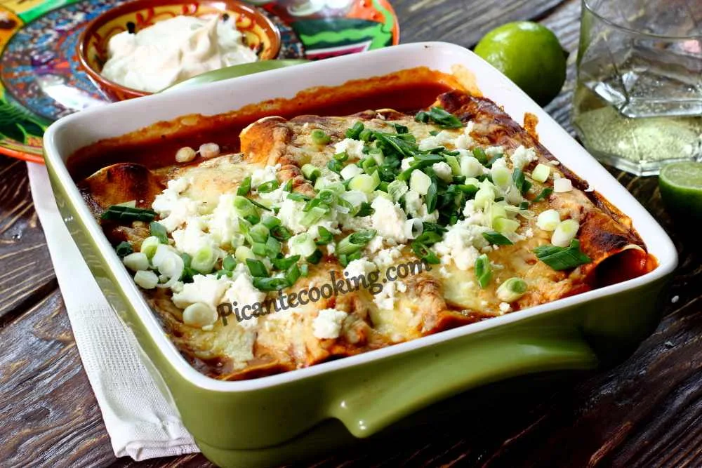 Енчіладас з куркою та кукурудзою