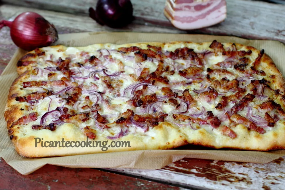 Фламмкухен або ельзаська піца (Flammkuchen)