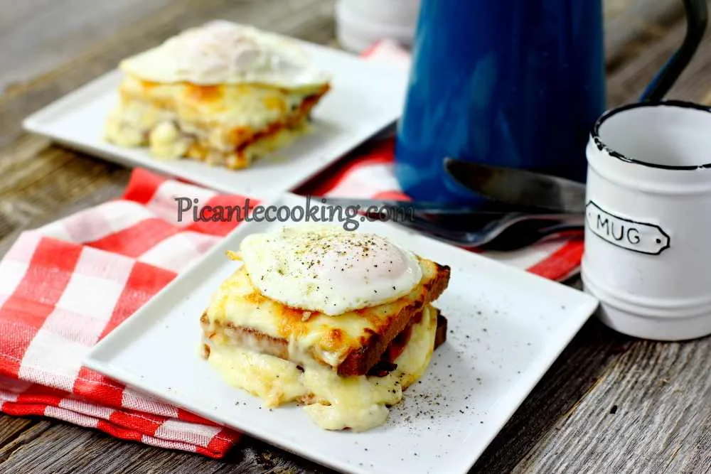 Гарячі канапки "Крок-мадам" (Croque Madame)