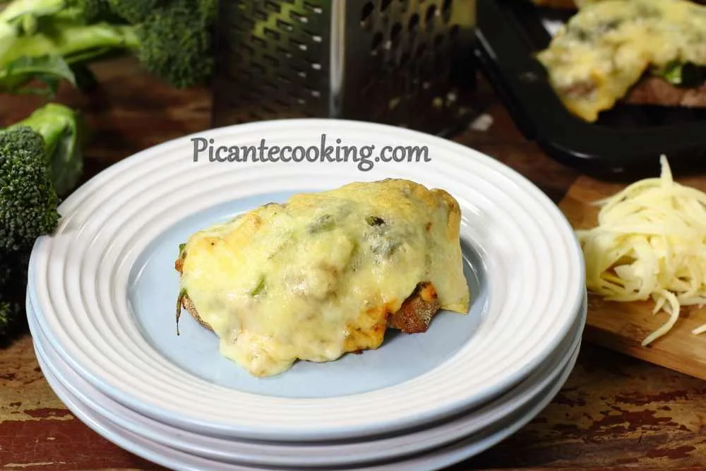 Гарячі канапки з броколі та сиру (Broccoli melts)