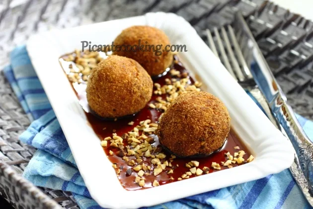 Хрусткі курячі кульки з камамбером