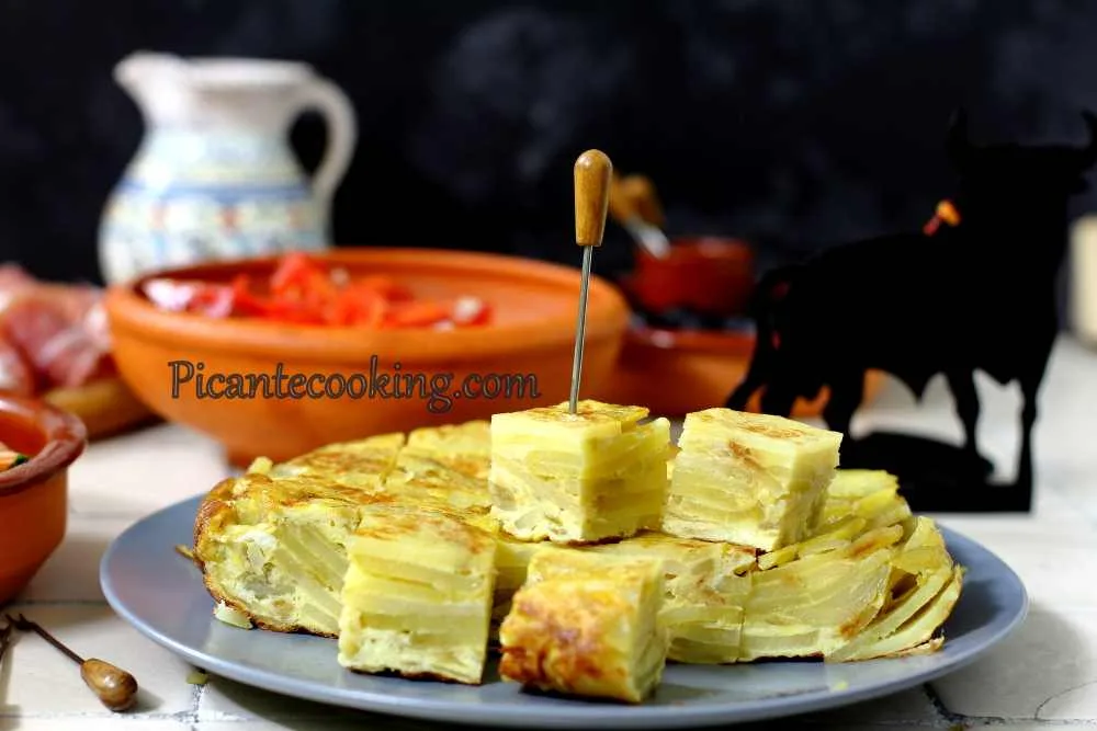 Іспанська тортілья з картоплею (Tortilla de patatas)