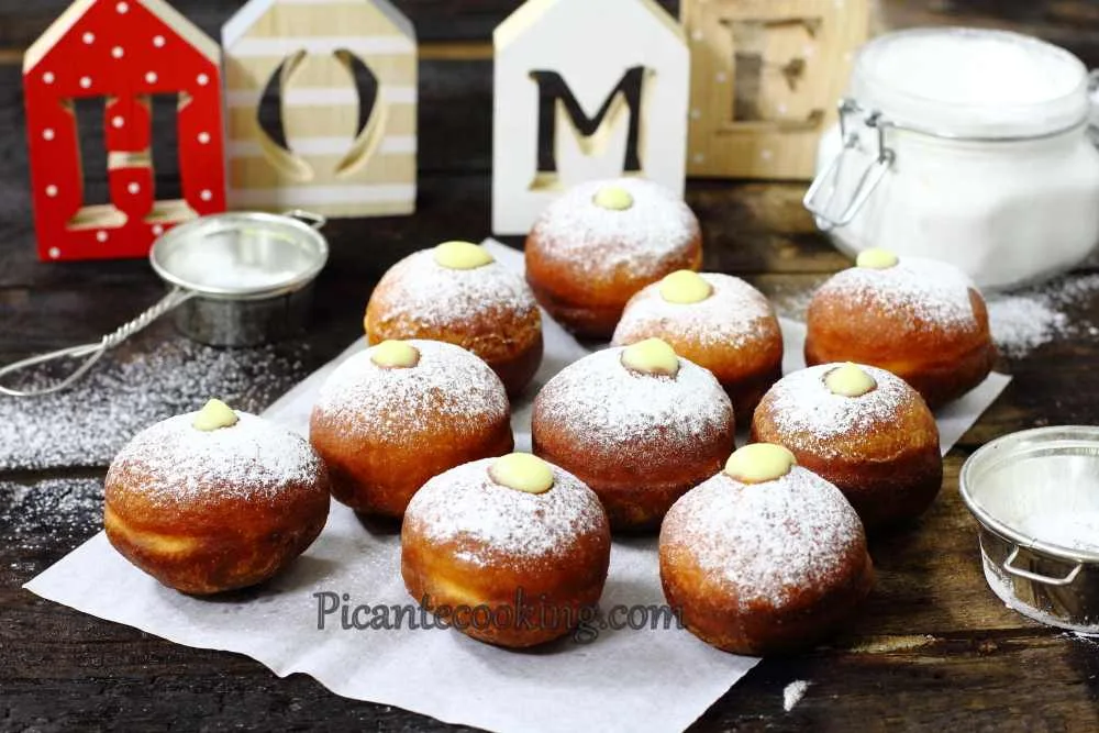 Італійські пампухи з кремом (Bomboloni)