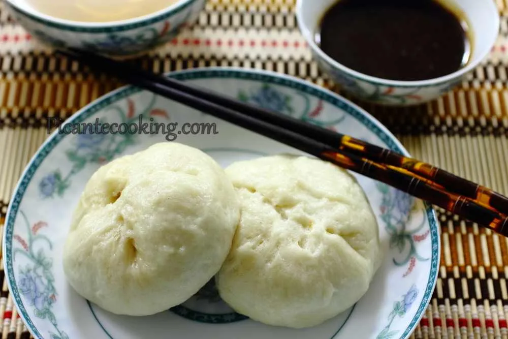 Китайські парові булочки зі свининою (Char Siu bao)