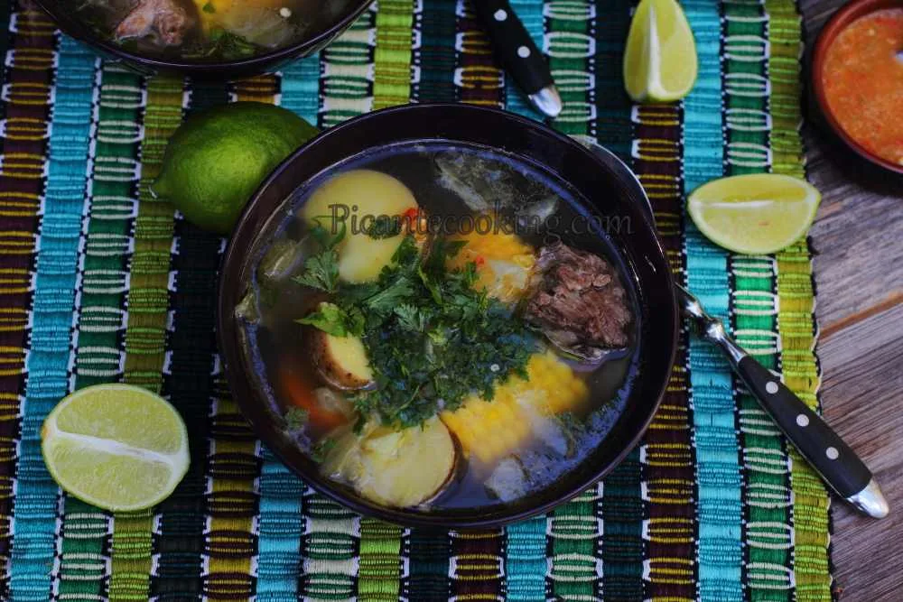Мексиканський яловичий бульйон (Caldo de res Meхісаnо)