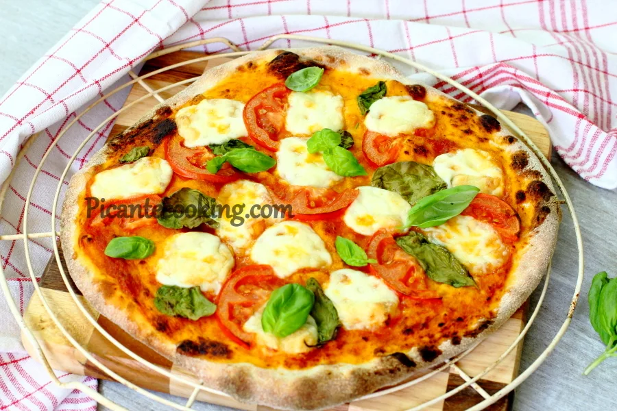 Піца Маргарита (Pizza Margherita)