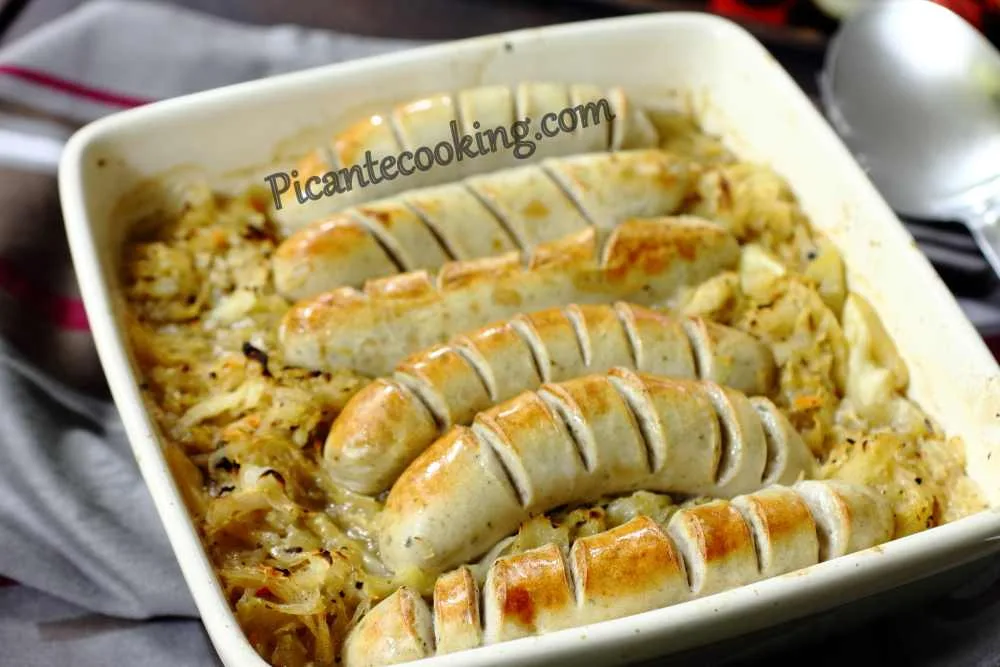 Пряна капуста з ковбасками