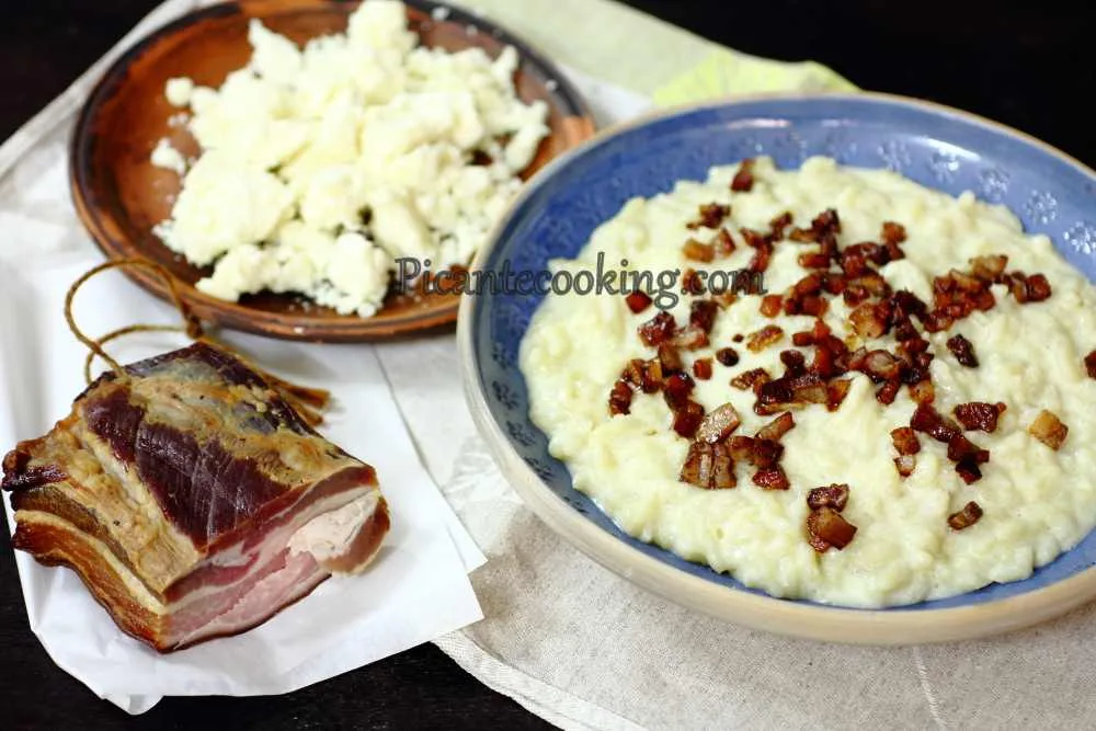 Словацькі галушки з бринзою (Bryndzové Halušky)