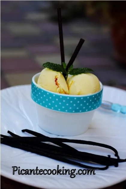 Ванільне морозиво