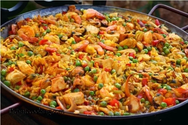 Змішана паелья (Paella Mixta)