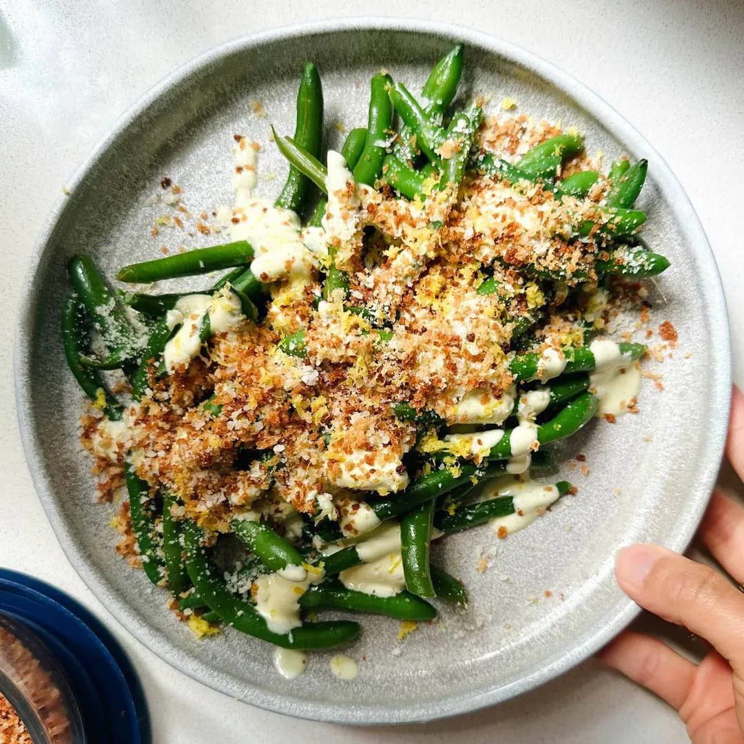 Avocado Caesar with Green Beans