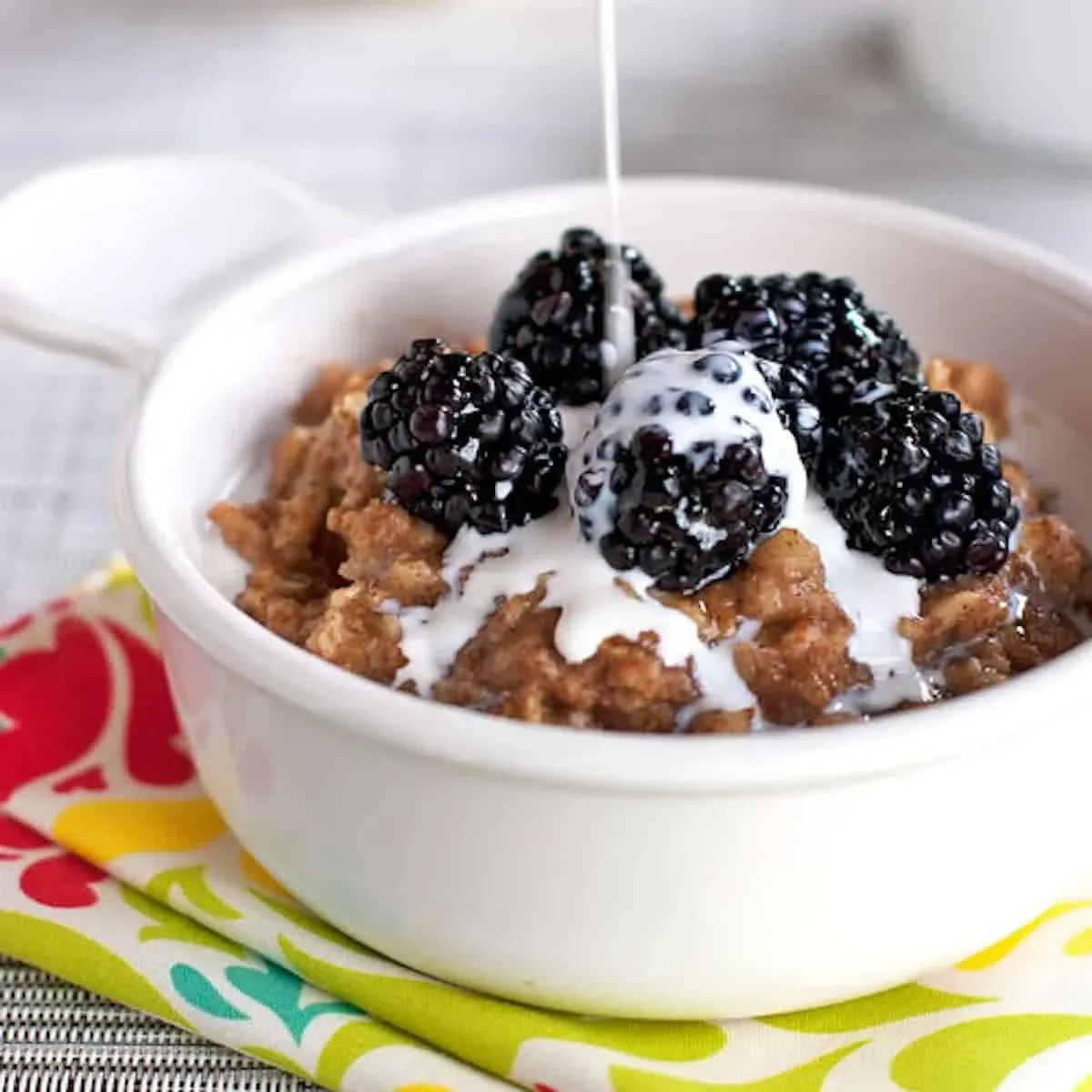 Oatmeal with Blackberry Cream and Honey
