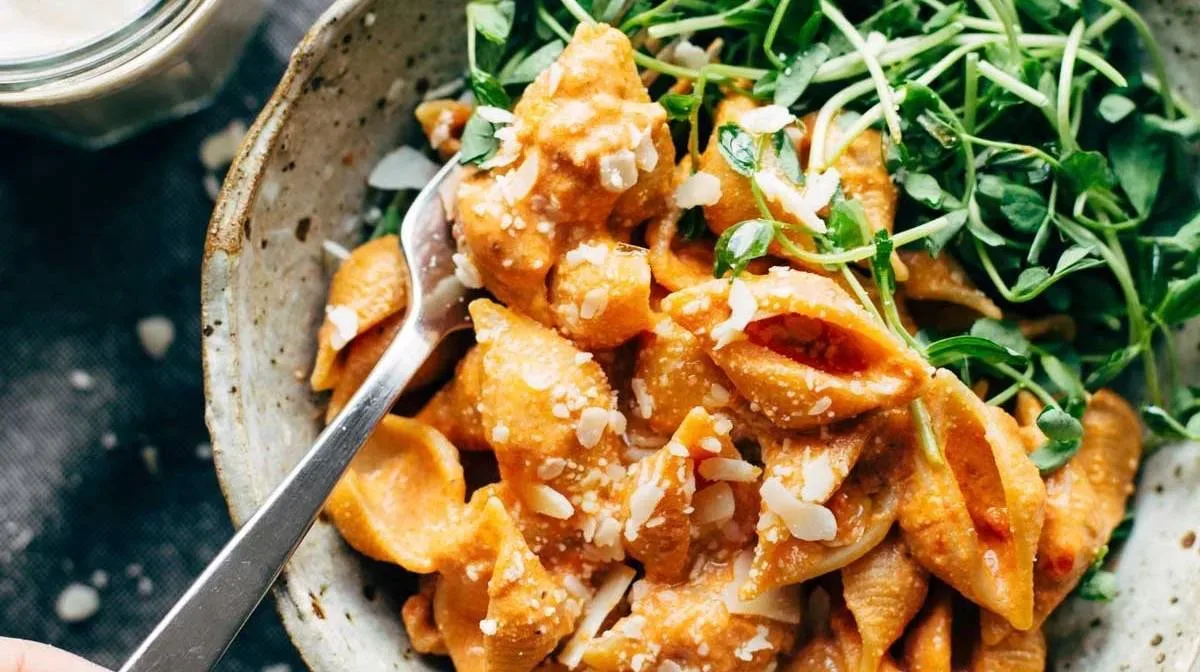 3 Ingredient Creamy Tomato Shells