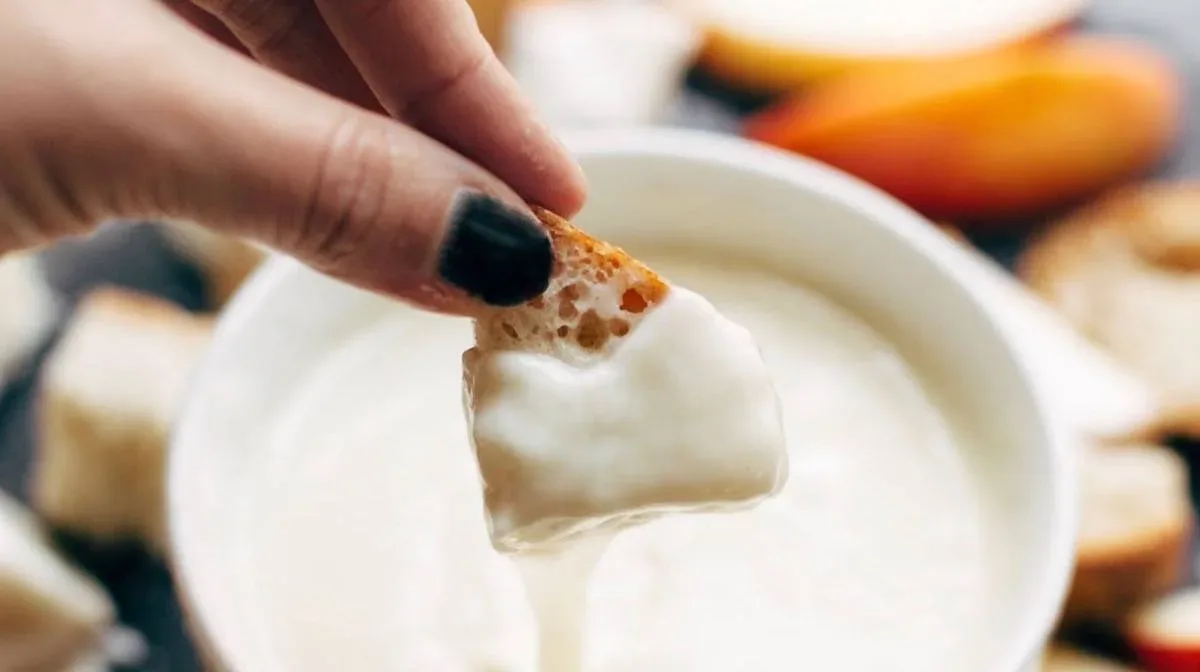 Awesomely Easy Swiss Fondue