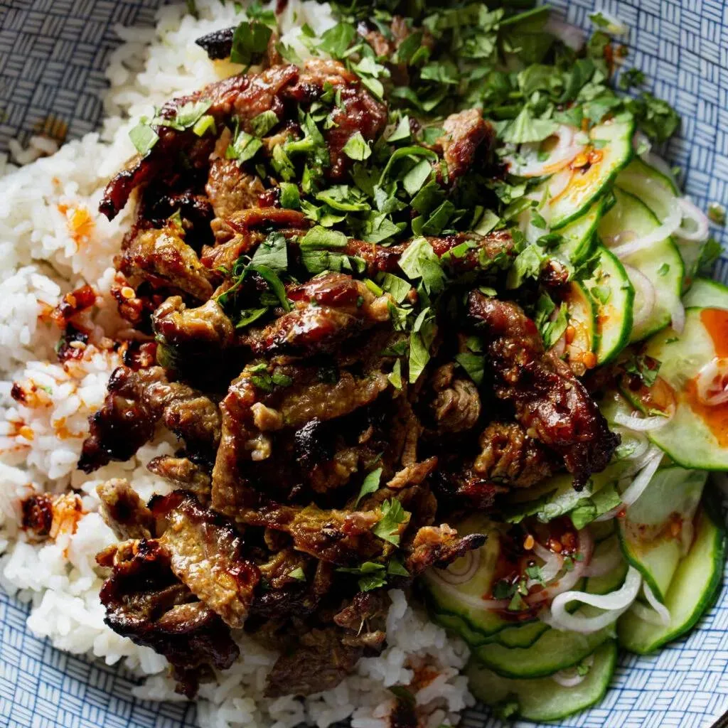 Garlic and Black Pepper Beef Skewers