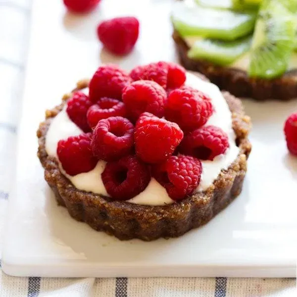 No-Bake Mini Fruit Pizzas